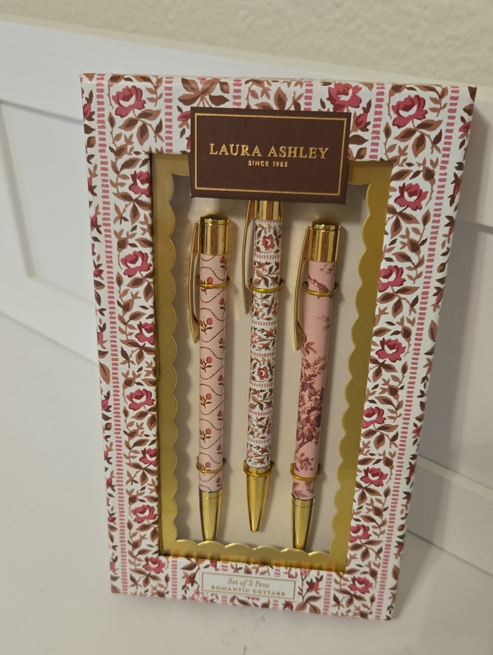 Laura Ashley Rose Romatic Costage Pen Trio - Pink, White